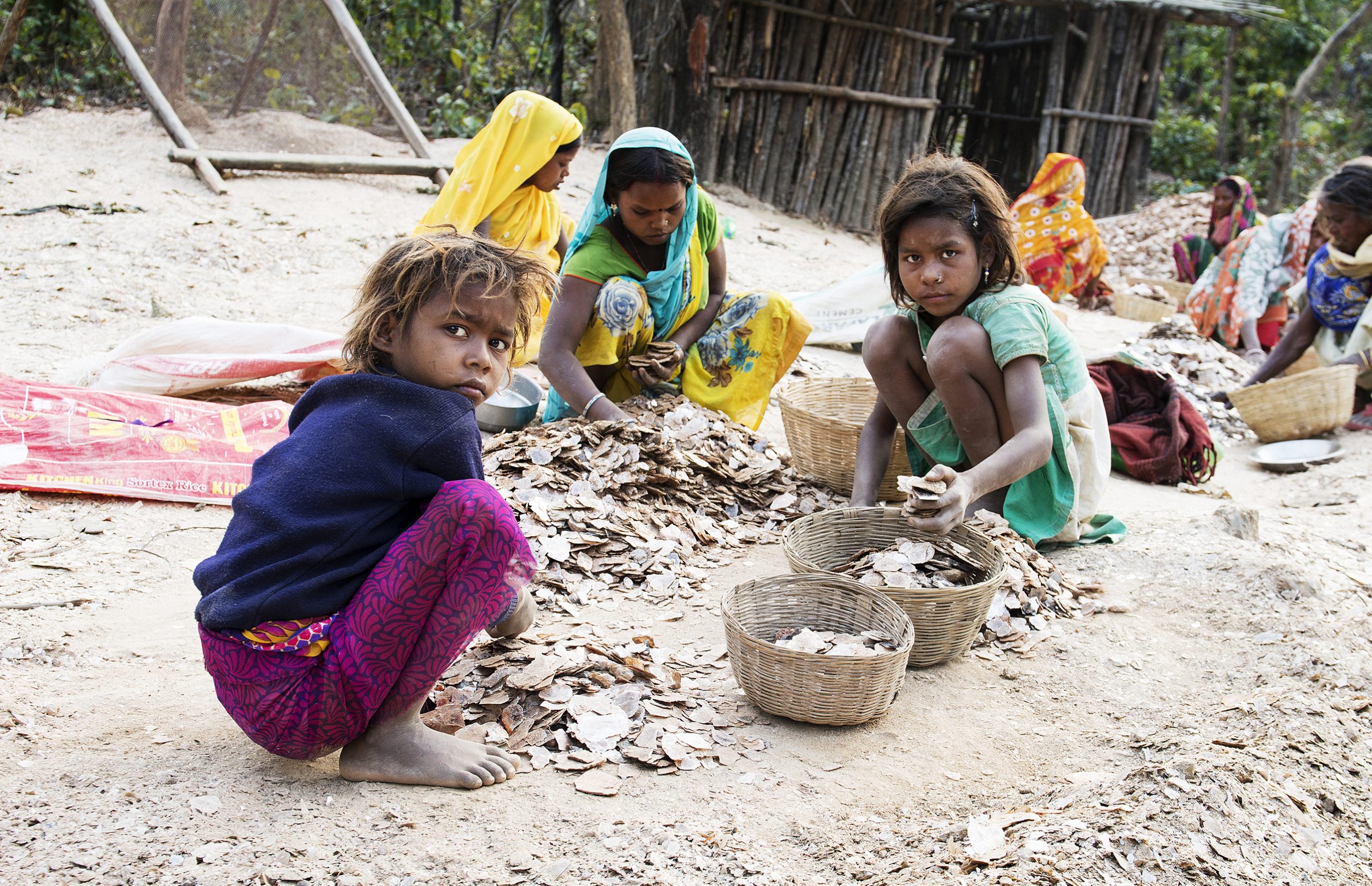 Children working in the Mica industry